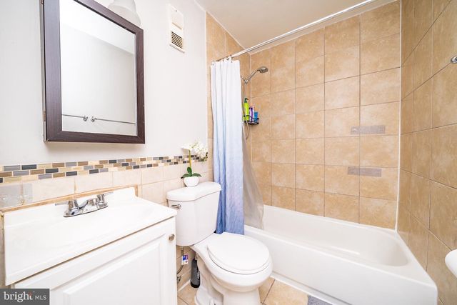 9804 BROOKRIDGE CT, Montgomery Village, MD 20886