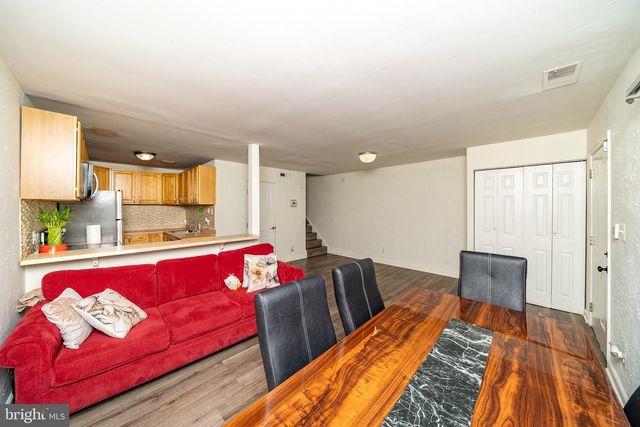 9804 BROOKRIDGE CT, Montgomery Village, MD 20886