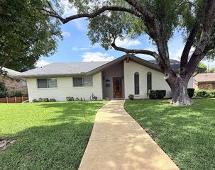 2609 17th Street, Plano, TX 75074