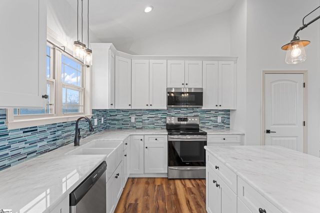 702 Cheyanne Court, Greer, SC 29651