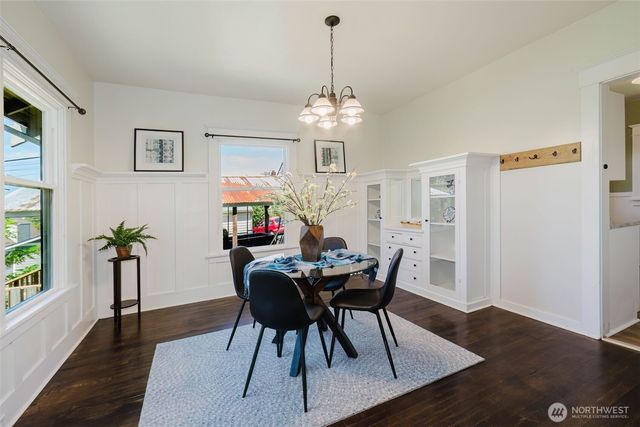 1922 4th Street, Bremerton, WA 98337