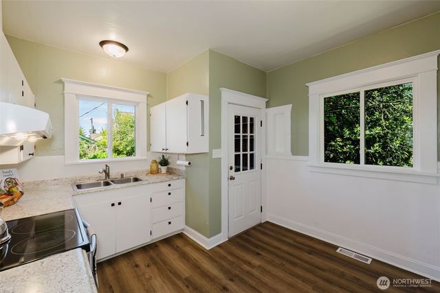 1922 4th Street, Bremerton, WA 98337