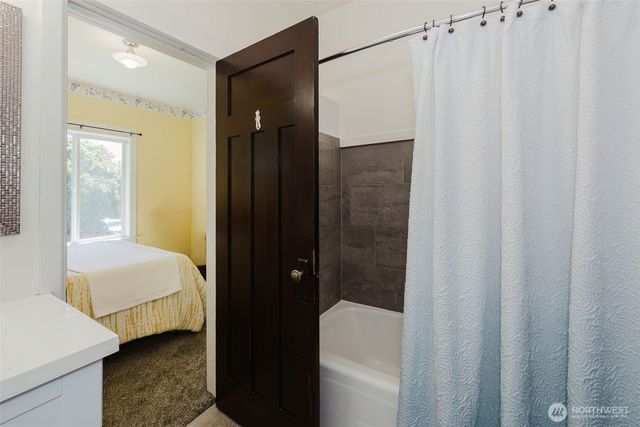 1922 4th Street, Bremerton, WA 98337