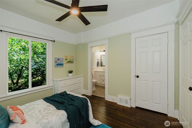 1922 4th Street, Bremerton, WA 98337
