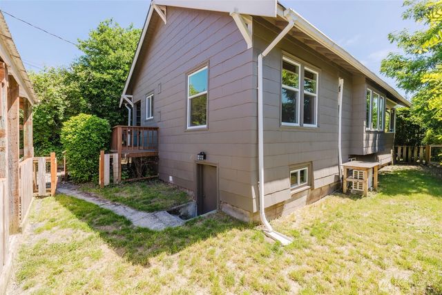 1922 4th Street, Bremerton, WA 98337
