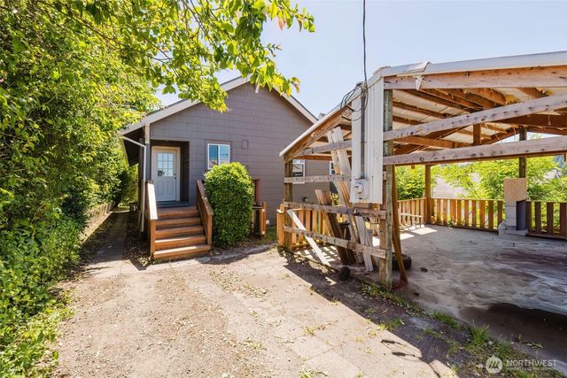 1922 4th Street, Bremerton, WA 98337