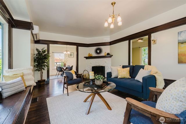 1922 4th Street, Bremerton, WA 98337