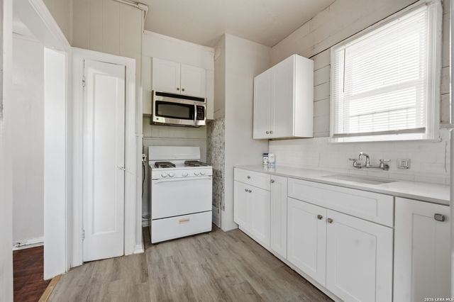 309 E Lullwood Ave, San Antonio, TX 78212