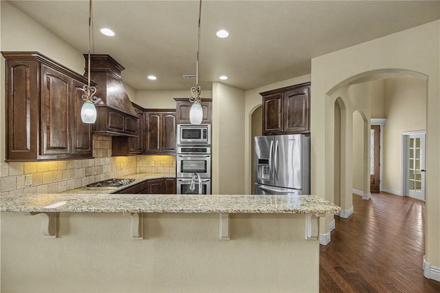 6600 Willowridge Lane, Rogers, AR 72758
