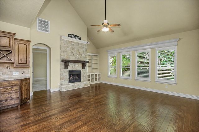 6600 Willowridge Lane, Rogers, AR 72758