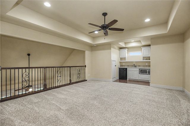 6600 Willowridge Lane, Rogers, AR 72758