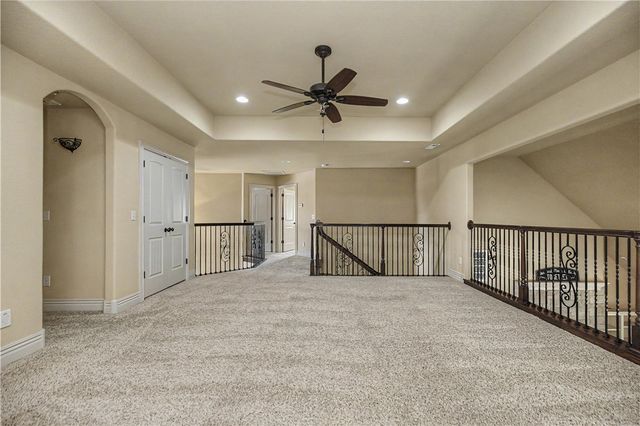 6600 Willowridge Lane, Rogers, AR 72758