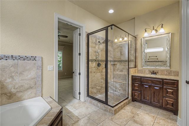6600 Willowridge Lane, Rogers, AR 72758