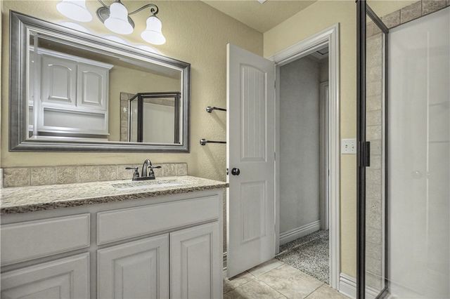 6600 Willowridge Lane, Rogers, AR 72758