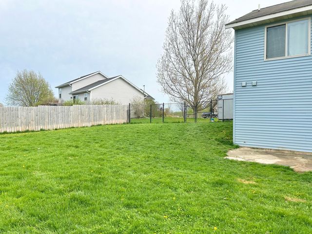 206 Charyridge Drive, Kent City, MI 49330