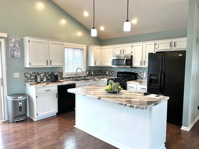 206 Charyridge Drive, Kent City, MI 49330