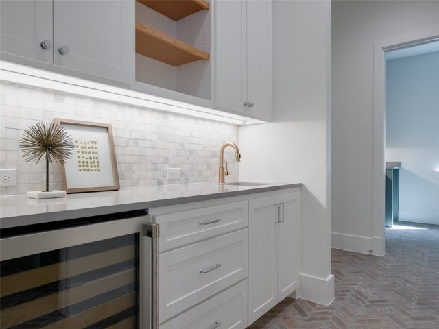 9315 Lenel Place, Dallas, TX 75220