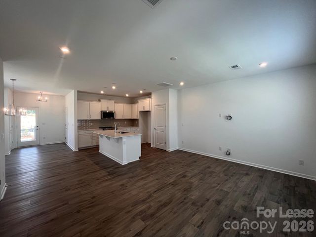 16305 Leading Street, Charlotte, NC 28273