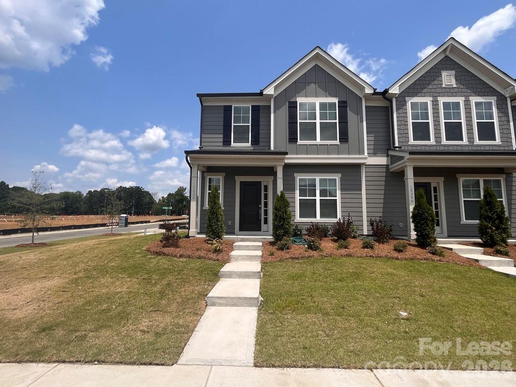 16305 Leading Street, Charlotte, NC 28273
