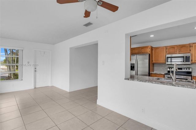 1280 NW 49th St, Deerfield Beach, FL 33064