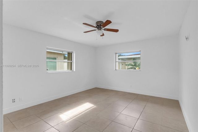 1280 NW 49th St, Deerfield Beach, FL 33064