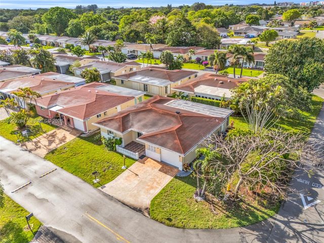 1280 NW 49th St, Deerfield Beach, FL 33064