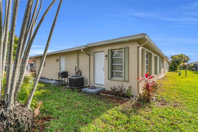 1280 NW 49th St, Deerfield Beach, FL 33064