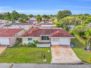 1280 NW 49th St, Deerfield Beach, FL 33064