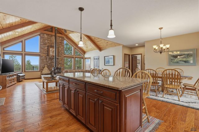 24716 TRIPLE M RANCH RD, Hermosa, SD 57744