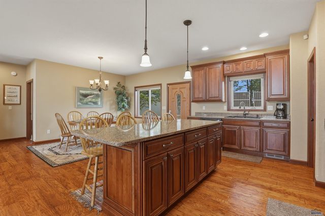 24716 TRIPLE M RANCH RD, Hermosa, SD 57744