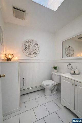 8-10 Alyea Street, Newark, NJ 07105