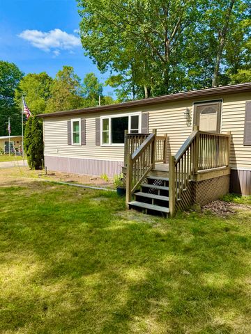 141 Redwood Road, Loudon, NH 03307