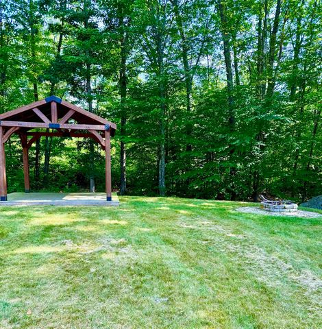 141 Redwood Road, Loudon, NH 03307