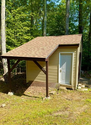 141 Redwood Road, Loudon, NH 03307