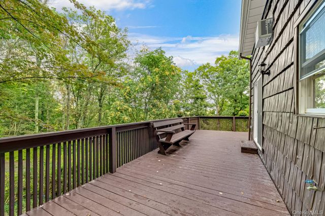 53 W Corbett Road, Montgomery, NY 12549