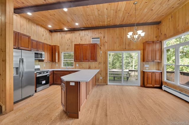 53 W Corbett Road, Montgomery, NY 12549