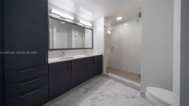 19401 W Dixie Hwy 206, Miami, FL 33180