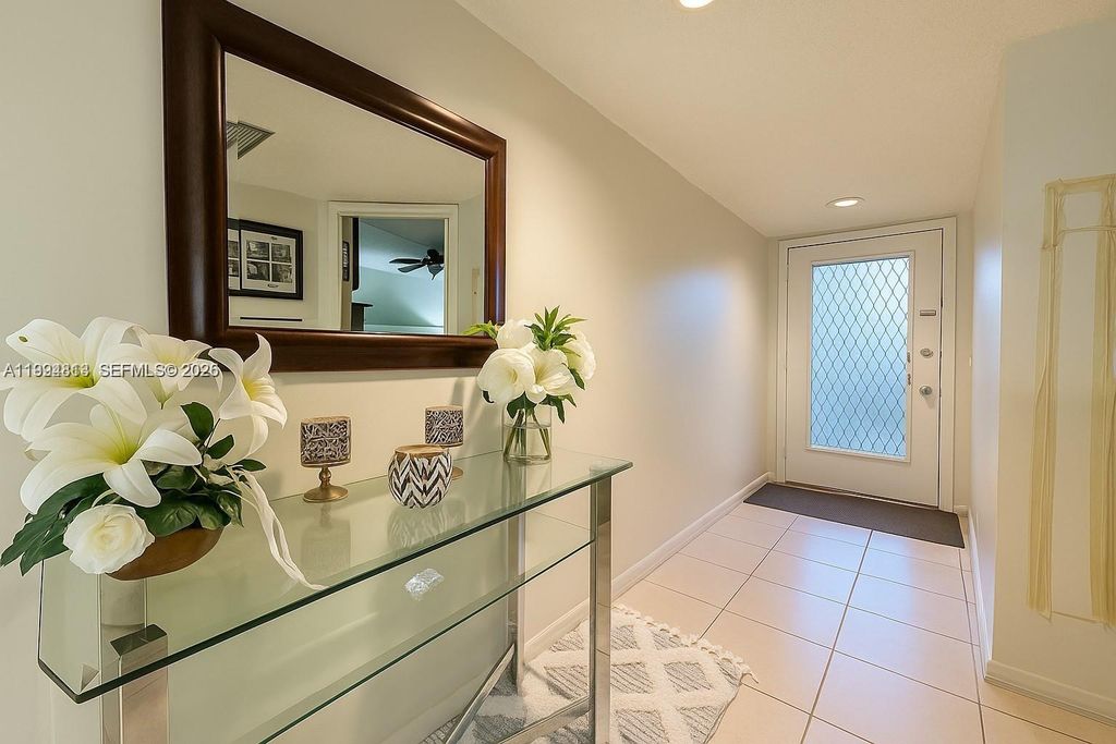 12500 SW 5th Ct 112M, Pembroke Pines, FL 33027