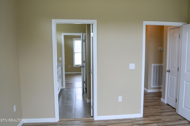 1432 Sawmill Rd, Crossville, TN 38555