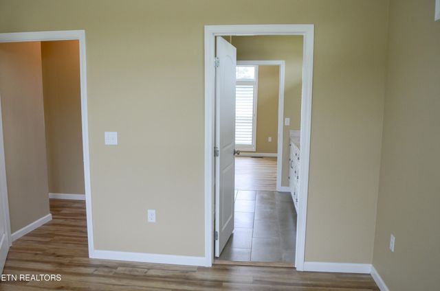 1432 Sawmill Rd, Crossville, TN 38555