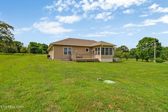 1432 Sawmill Rd, Crossville, TN 38555