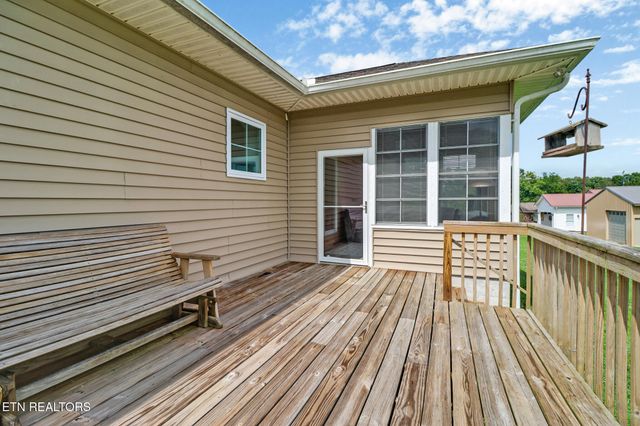 1432 Sawmill Rd, Crossville, TN 38555