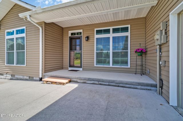 1432 Sawmill Rd, Crossville, TN 38555