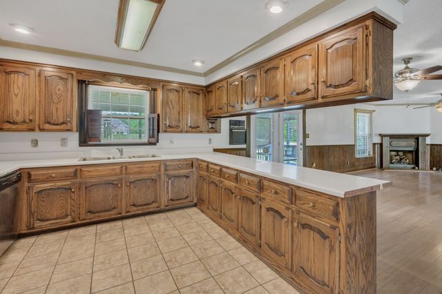 4125 Highway 48, N, Charlotte, TN 37036