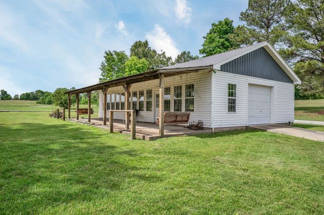 4125 Highway 48, N, Charlotte, TN 37036