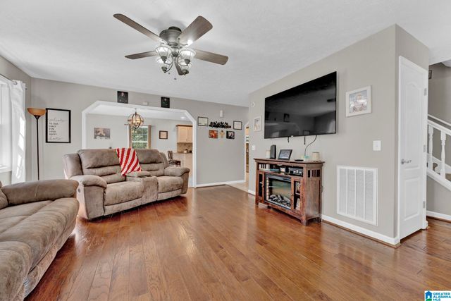 370 NICOLE TRAIL, Hayden, AL 35079