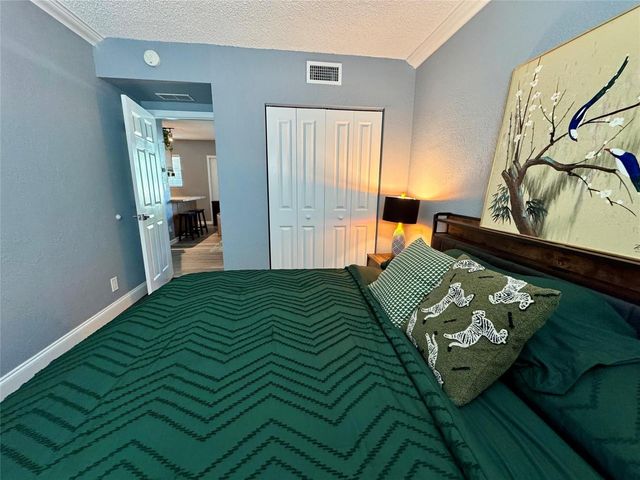 2660 NE 8th Avenue 211, Wilton Manors, FL 33334