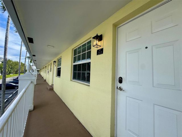 2660 NE 8th Avenue 211, Wilton Manors, FL 33334