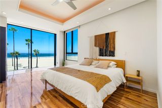 3009 Ocean Front Walk, Venice, CA 90291