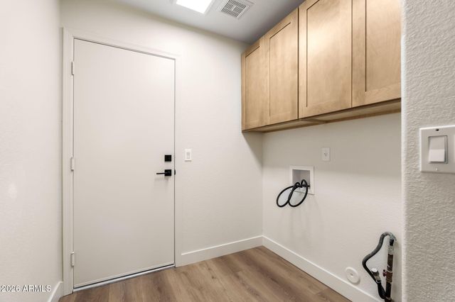 4389 E SAINT JOHN Road, Phoenix, AZ 85032